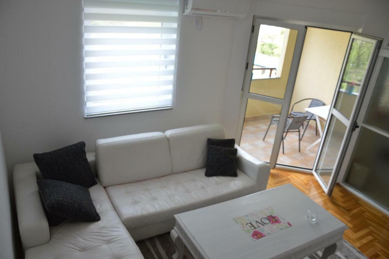 Apartament Apartman Biser Trebinje Zewnętrze zdjęcie